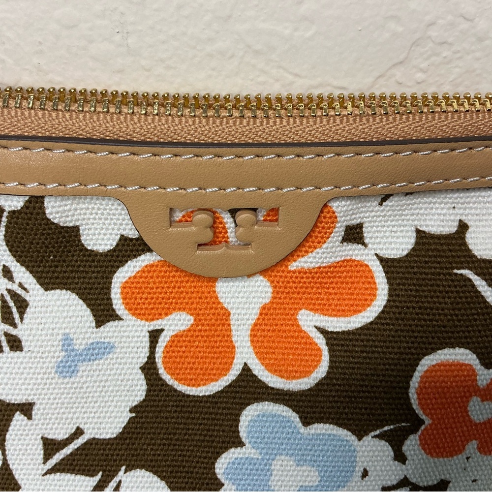 Tory Burch Reverie Canvas Pouch - Picture 4 of 10